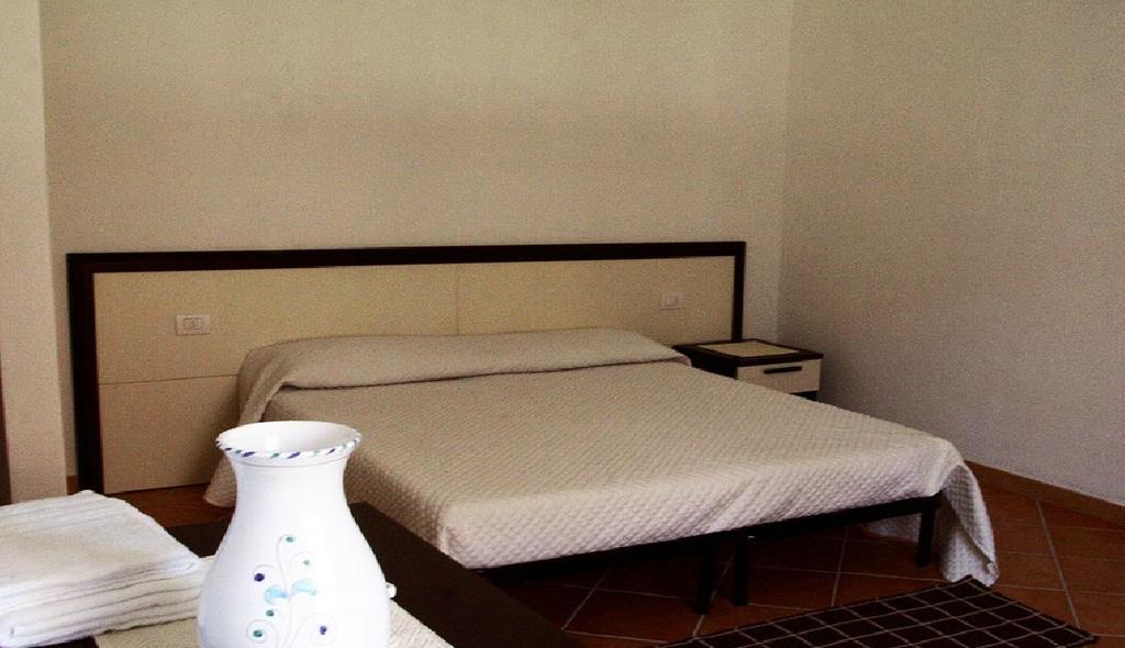 Gallo Spot Hotel ซาน เตโอโดโร ภายนอก รูปภาพ